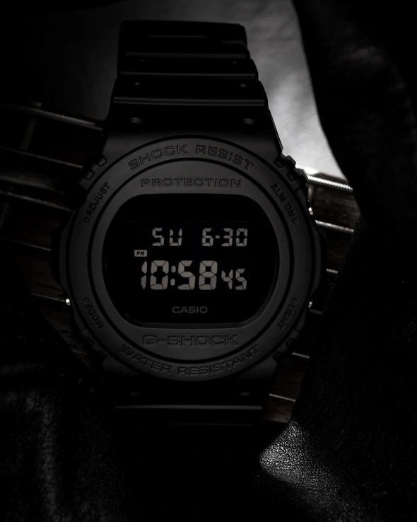 G-Shock DW-5750E-1B Black